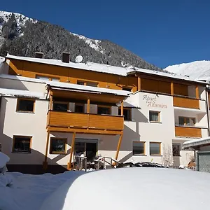 Altamira Apartment