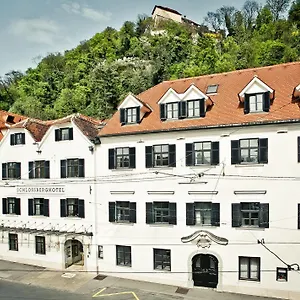schlossberghotel-das-kunsthotel.graz-austria-hotels.com/